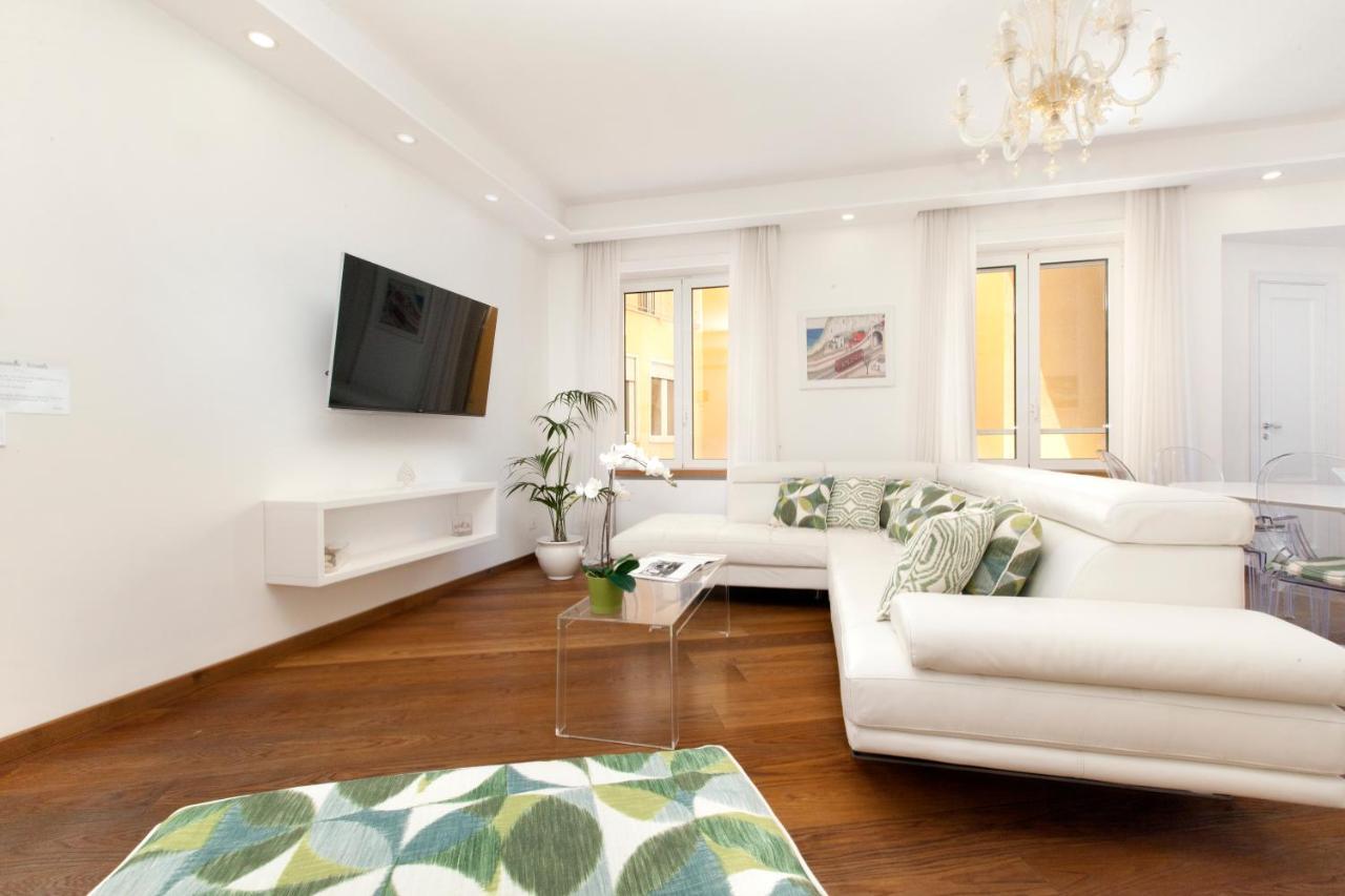 Sorrentovibes - Luxury Home Sea View & Jacuzzi In Sorrento Centre Buitenkant foto